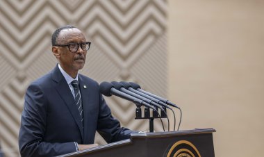 Kagame urges cooperation among ministers as new Cabinet takes oath